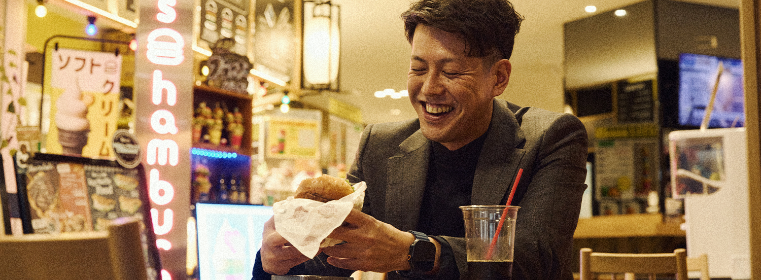 人が食べているシーン